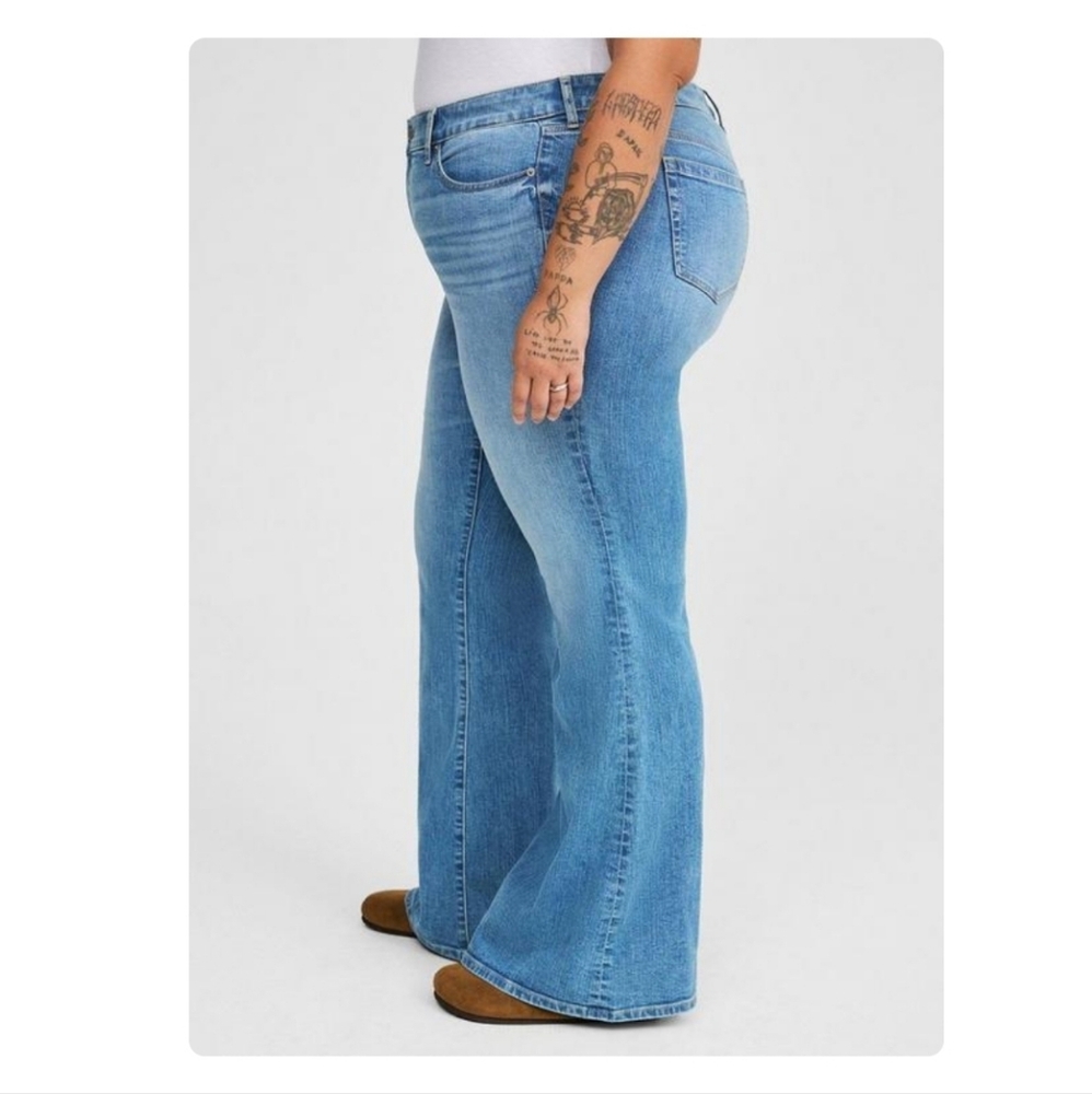 Torrid Perfect Flare Vintage Stretch Mid-Rise Jean Smooth Sailing Size 20 Short - Picture 4 of 17
